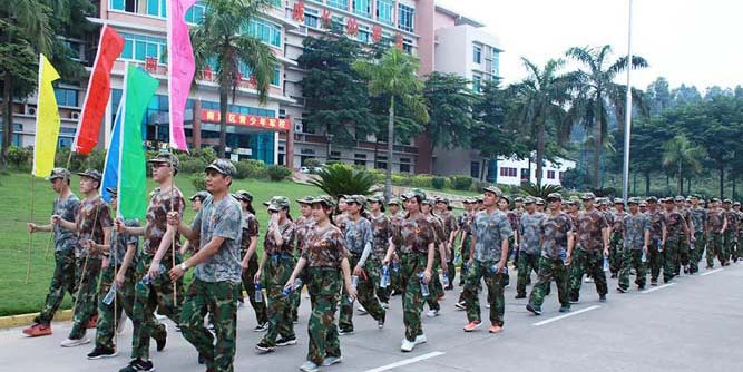 眾志成城丨派雅門窗軍校體驗式培訓圓滿結束